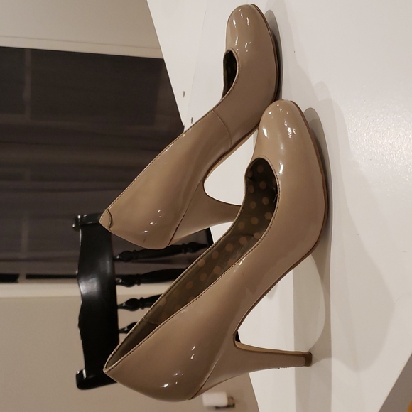 Fergalious by Fergie nude pumps - Picture 4 of 5